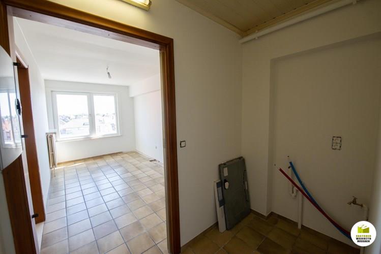 Instapklaar 2 slaapkamer appartement met garagebox in Oostende 