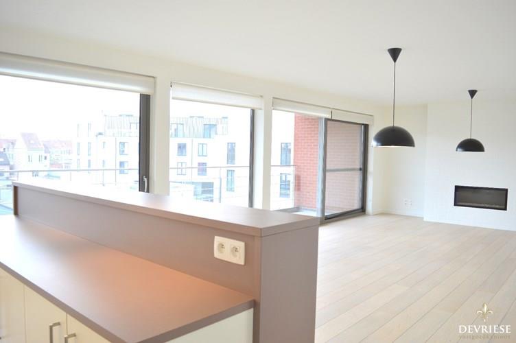 Prachtig ruim instapklaar appartement met 3 slaapkamers te huur nabij centrum Harelbeke 