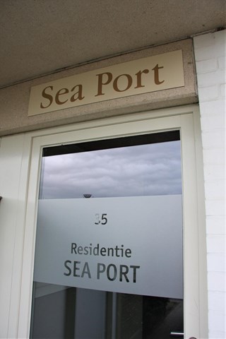 Ingang Residentie Sea Port via Dienstweg Havengeul