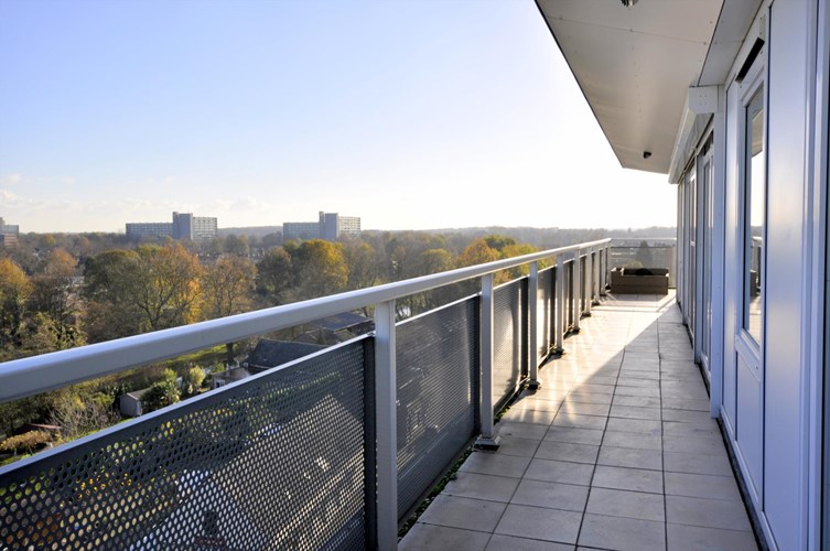 Prachtig penthouse gelegen op de bovenste verdieping van het keurige appartementencomplex &quot;Groeneborg&quot; op steenworp afstand van het centrum van Roermond 
