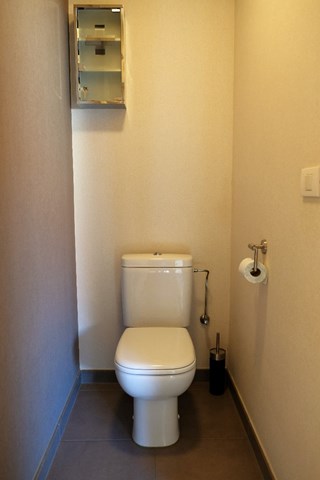 Apart toilet 2e verdieping