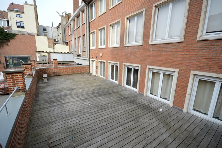 Appartement met 1 slaapkamer en ruim terras in het centrum van Oostende 