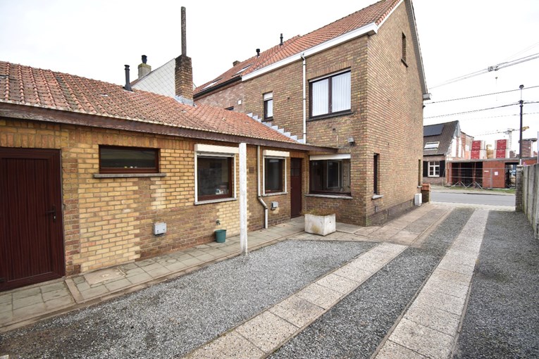 Woning met tuin, terras en garage, Bogaardestraat 69 te Maldegem 