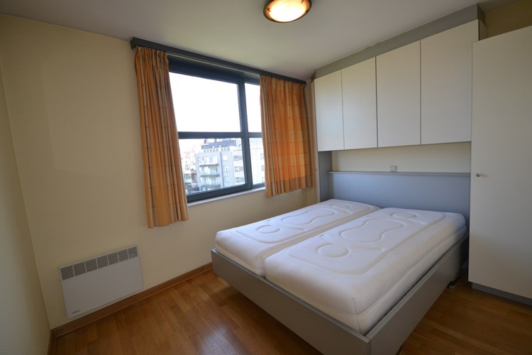 Gemeubeld 2 slaapkamer appartement  met ruim zonnig terras te Oostduinkerke 