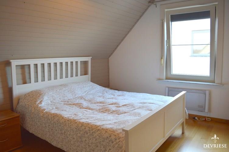 Verzorgde gezinswoning met 3 slaapkamers en vlotte bereikbaarheid te koop in Gullegem 