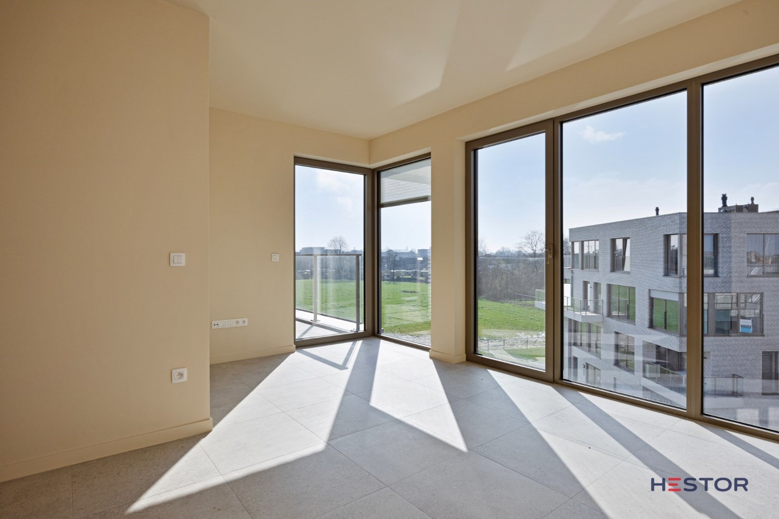 Luxueuze penthouse / service flat in centrum Beveren 
