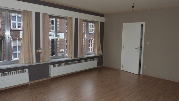 Lichtrijk appartement in het centrum van Maldegem- Kleit 