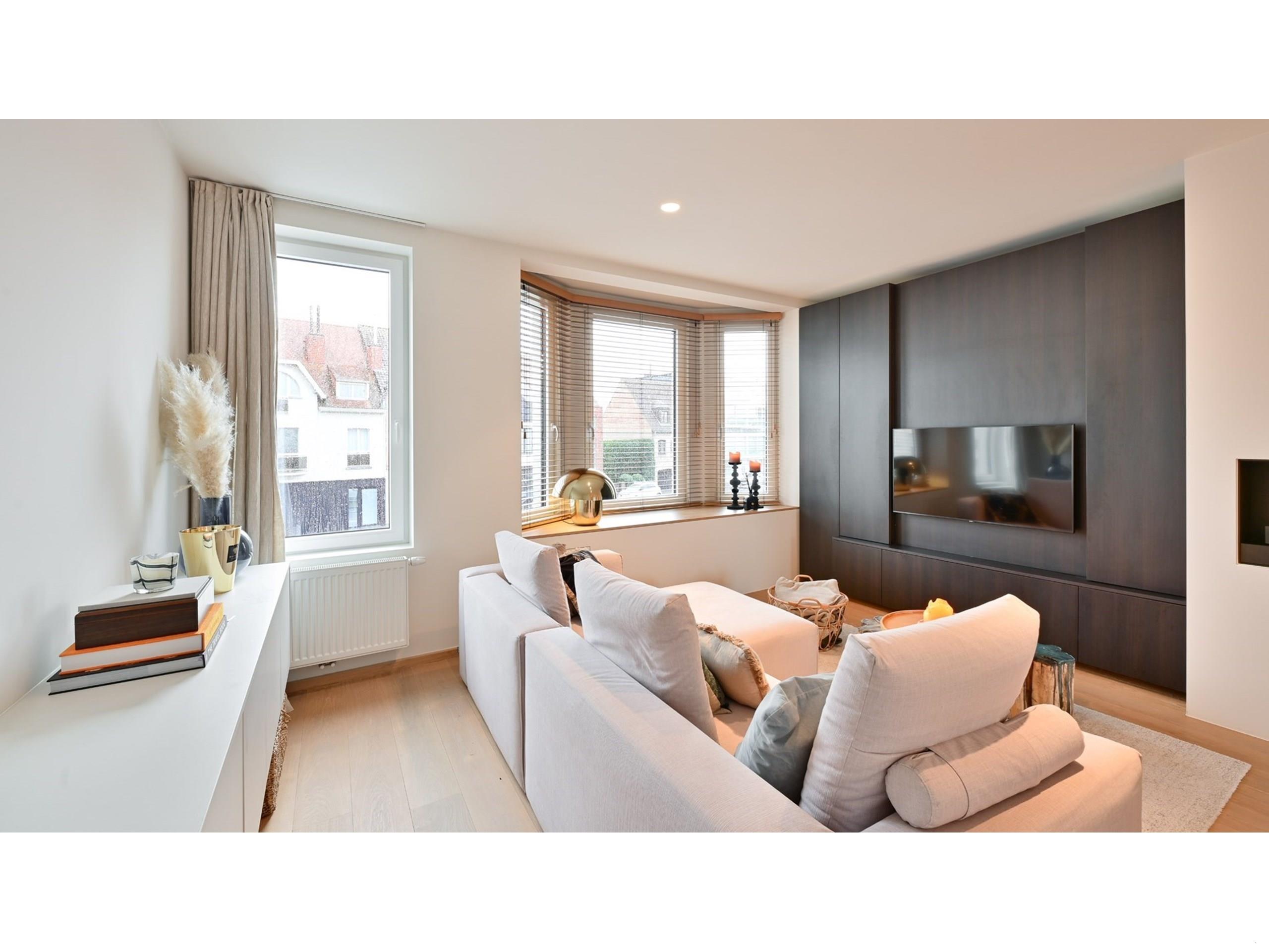 Mooi vernieuwd appartement te Knokke-centrum 